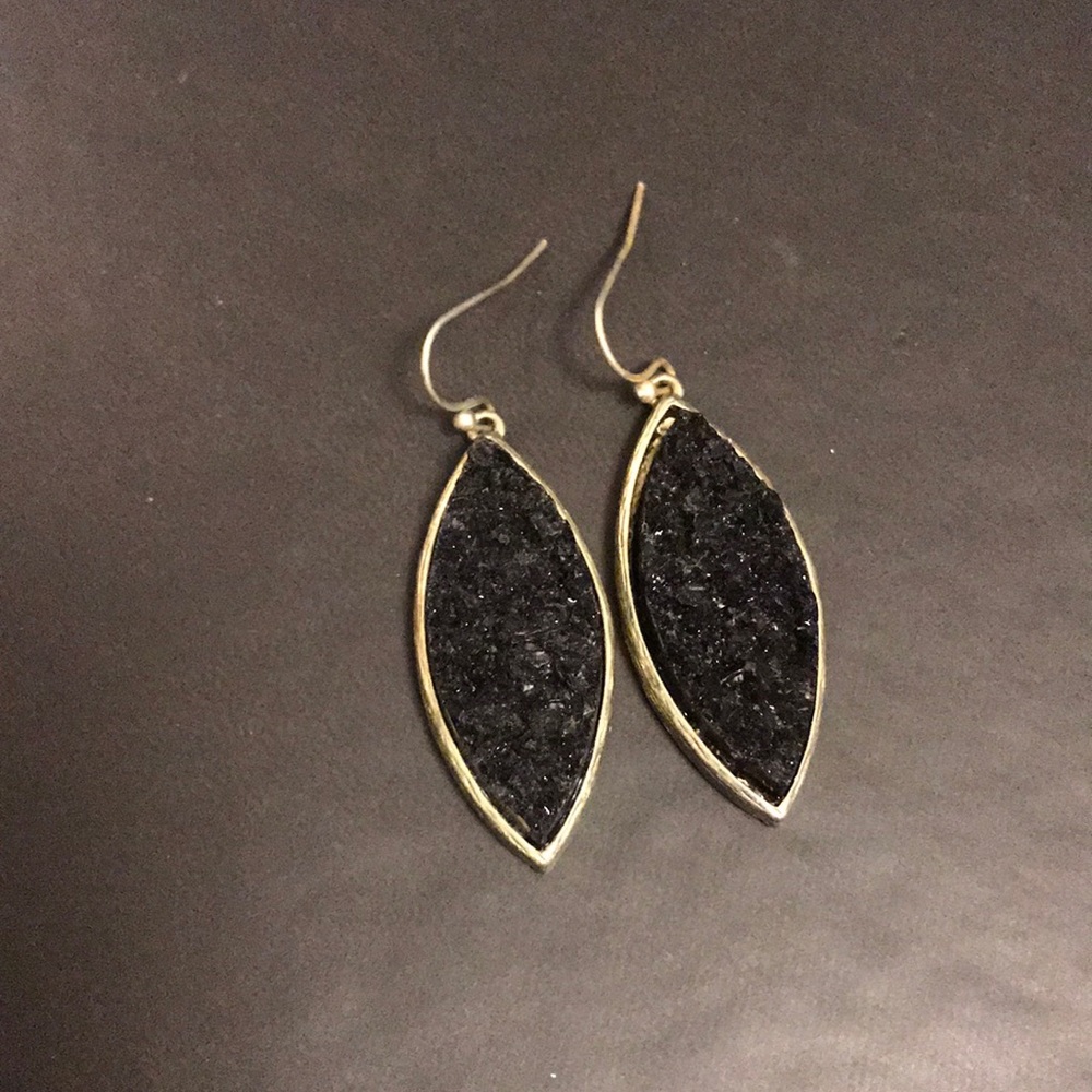 Rough black gemstone hook earrings- like new